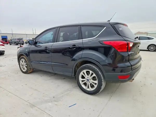1FMCU0GD0KUA99923 2019 FORD ESCAPE - Image 2