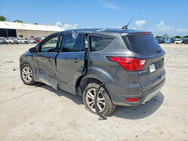 1FMCU0GD0KUB10936 2019 FORD ESCAPE - Image 2
