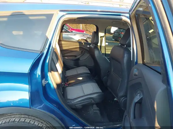 1FMCU0GD0KUB19748 2019 FORD ESCAPE - Image 8