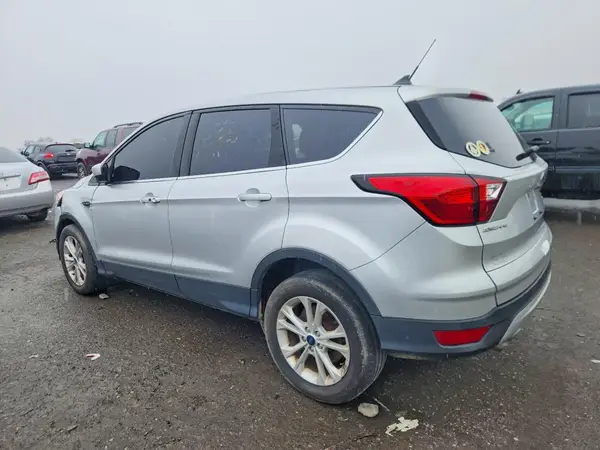 1FMCU0GD0KUB30944 2019 FORD ESCAPE - Image 2