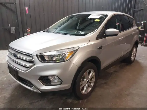 1FMCU0GD0KUB42219 2019 FORD ESCAPE - Image 2