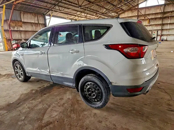 1FMCU0GD0KUB64768 2019 FORD ESCAPE - Image 2