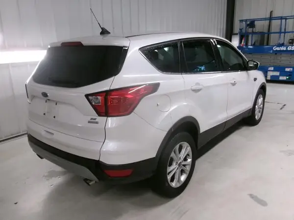 1FMCU0GD0KUB65807 2019 FORD ESCAPE - Image 8