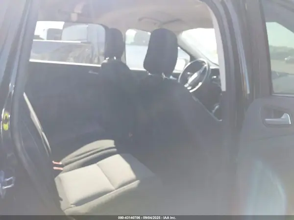 1FMCU0GD0KUB81828 2019 FORD ESCAPE - Image 8