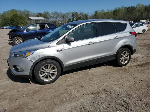 1FMCU0GD0KUB96247 2019 FORD ESCAPE - Image 1