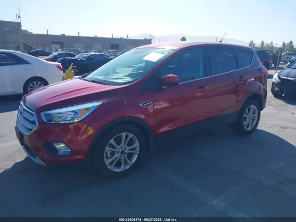 1FMCU0GD0KUC05304 2019 FORD ESCAPE - Image 2