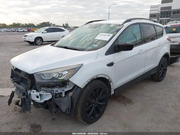 1FMCU0GD0KUC05903 2019 FORD ESCAPE - Image 2