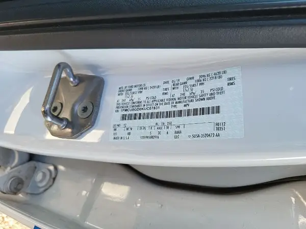 1FMCU0GD0KUC07831 2019 FORD ESCAPE - Image 2
