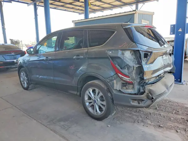 1FMCU0GD1HUA39285 2017 FORD ESCAPE - Image 2