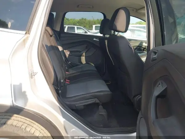 1FMCU0GD1HUA40467 2017 FORD ESCAPE - Image 8