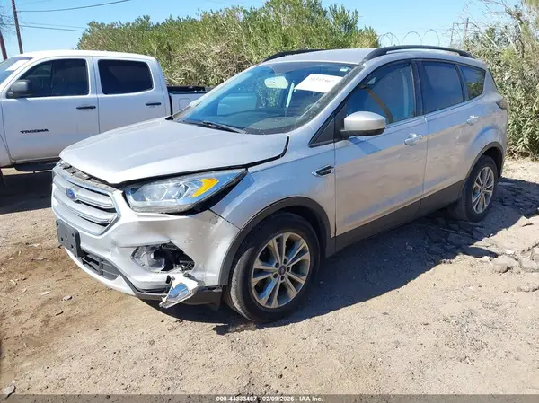 1FMCU0GD1HUB01137 2017 FORD ESCAPE - Image 2