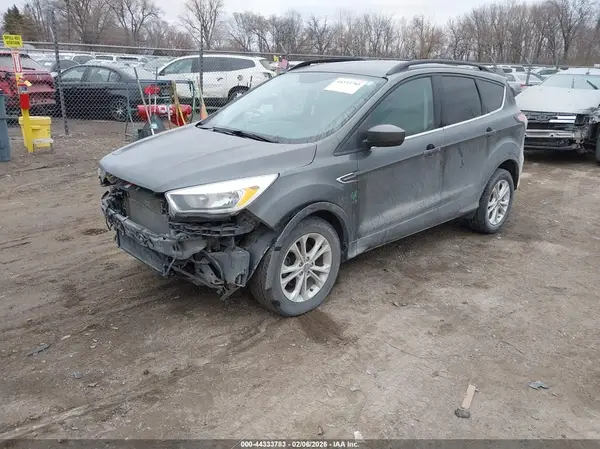 1FMCU0GD1HUB02529 2017 FORD ESCAPE - Image 2