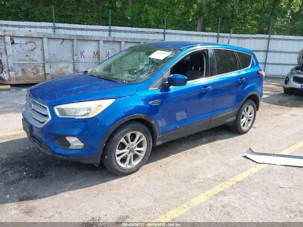 1FMCU0GD1HUB07438 2017 FORD ESCAPE - Image 2