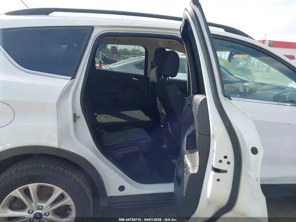 1FMCU0GD1HUB19590 2017 FORD ESCAPE - Image 8