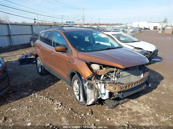 1FMCU0GD1HUB40469 2017 FORD ESCAPE - Image 1
