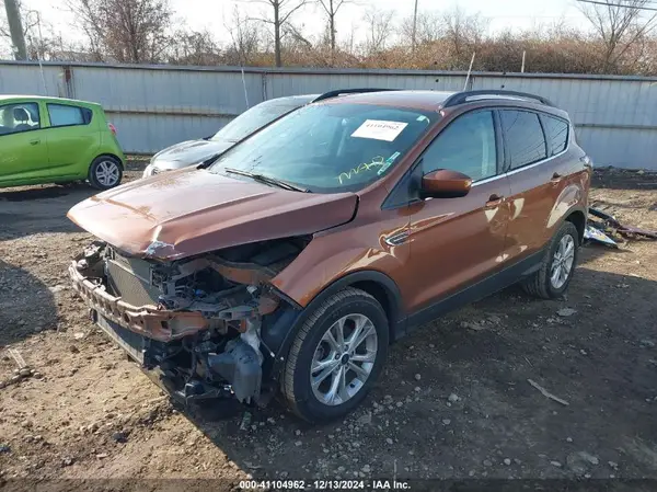 1FMCU0GD1HUB40469 2017 FORD ESCAPE - Image 2