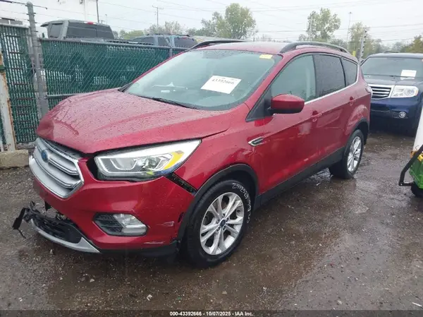 1FMCU0GD1HUB51651 2017 FORD ESCAPE - Image 2