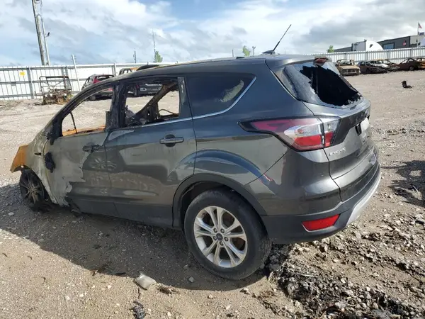 1FMCU0GD1HUB76940 2017 FORD ESCAPE - Image 2