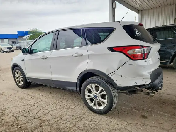 1FMCU0GD1HUB90918 2017 FORD ESCAPE - Image 2