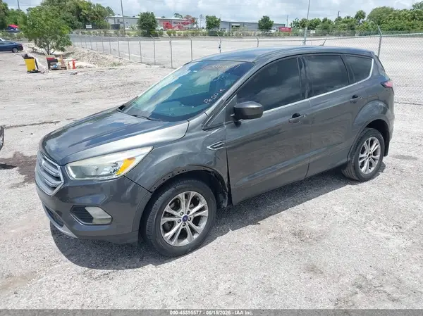 1FMCU0GD1HUB96279 2017 FORD ESCAPE - Image 2