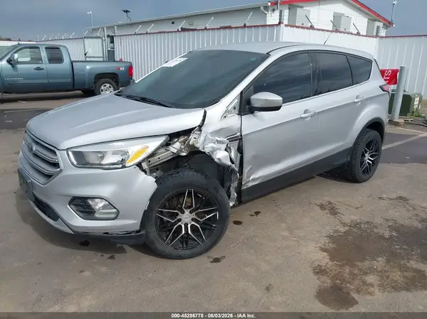 1FMCU0GD1HUC04722 2017 FORD ESCAPE - Image 2