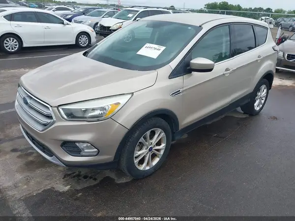 1FMCU0GD1HUC18734 2017 FORD ESCAPE - Image 2