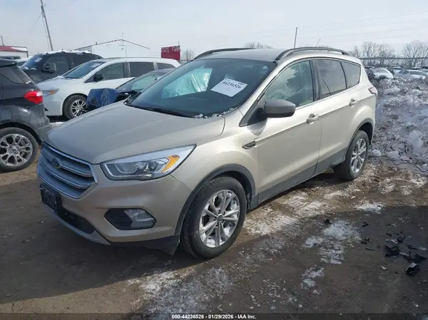 1FMCU0GD1HUC22167 2017 FORD ESCAPE - Image 2