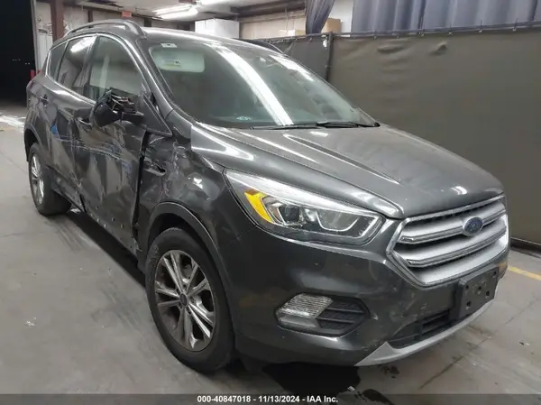 1FMCU0GD1HUC23349 2017 FORD ESCAPE - Image 1