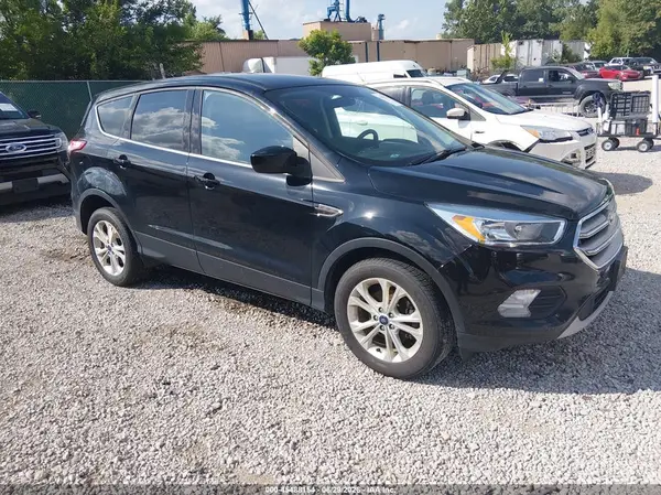 1FMCU0GD1HUC37753 2017 FORD ESCAPE - Image 1