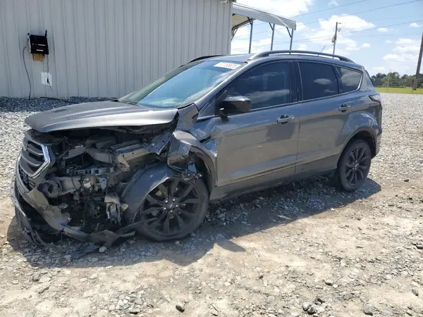 1FMCU0GD1HUC42922 2017 FORD ESCAPE - Image 1
