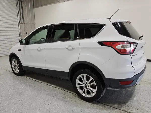 1FMCU0GD1HUC43987 2017 FORD ESCAPE - Image 2