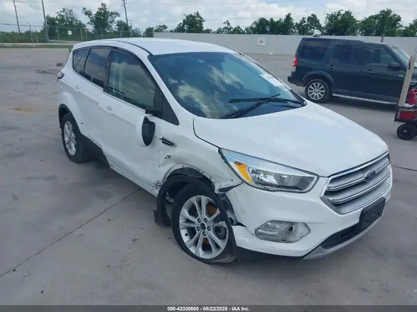 1FMCU0GD1HUC49028 2017 FORD ESCAPE - Image 1