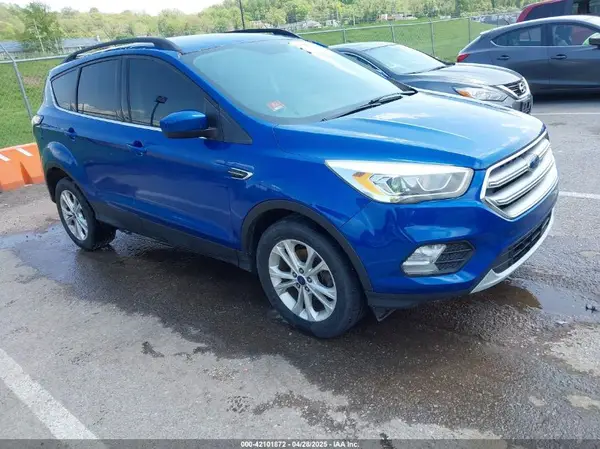 1FMCU0GD1HUC86600 2017 FORD ESCAPE - Image 1