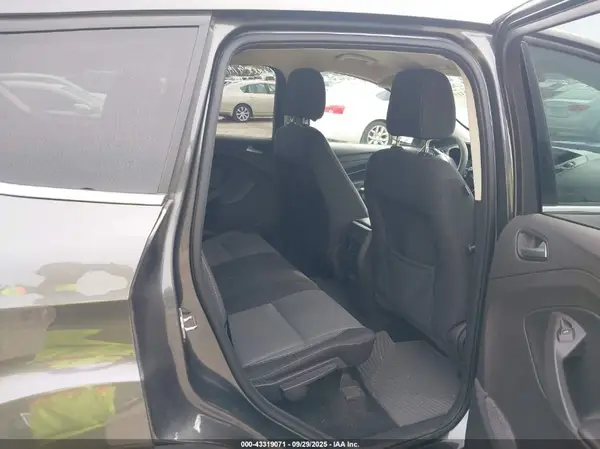 1FMCU0GD1HUD03184 2017 FORD ESCAPE - Image 8