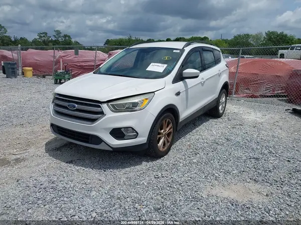 1FMCU0GD1HUD09115 2017 FORD ESCAPE - Image 2