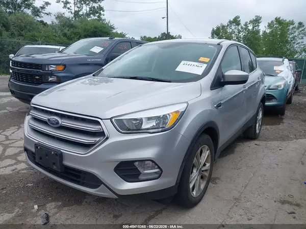 1FMCU0GD1HUD09213 2017 FORD ESCAPE - Image 2