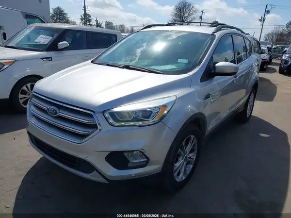 1FMCU0GD1HUD15898 2017 FORD ESCAPE - Image 2