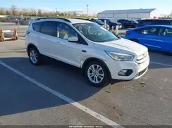 1FMCU0GD1HUD17912 2017 FORD ESCAPE