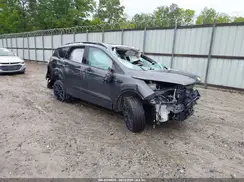 1FMCU0GD1HUD18008 2017 FORD ESCAPE