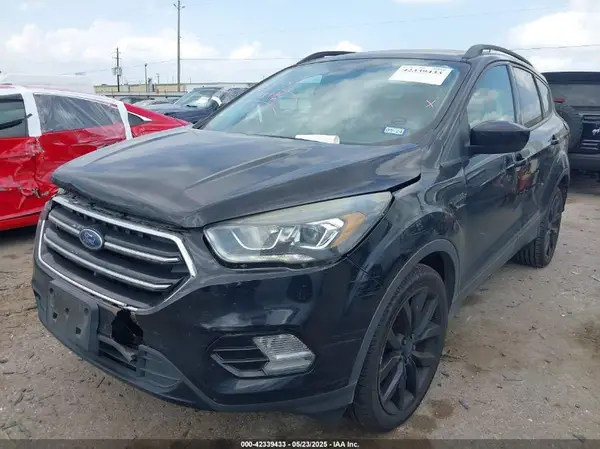 1FMCU0GD1HUD20194 2017 FORD ESCAPE - Image 2