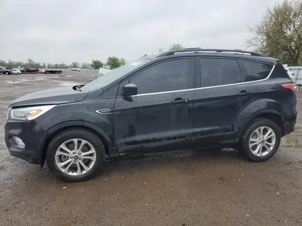 1FMCU0GD1HUD70562 2017 FORD ESCAPE - Image 1