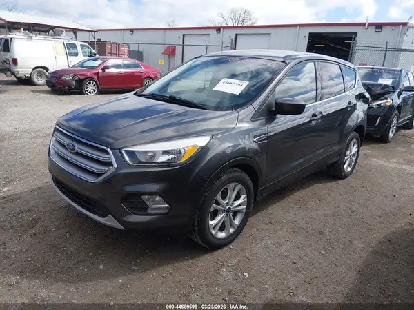 1FMCU0GD1HUD83683 2017 FORD ESCAPE - Image 2