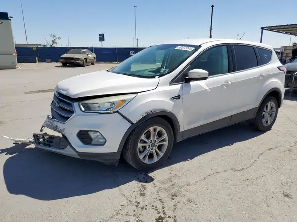 1FMCU0GD1HUD84977 2017 FORD ESCAPE - Image 1