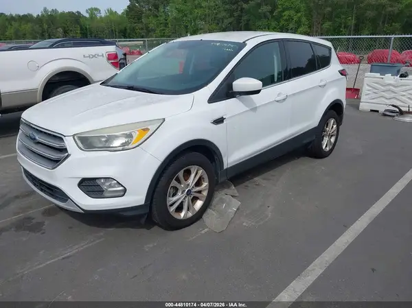 1FMCU0GD1HUD90780 2017 FORD ESCAPE - Image 2