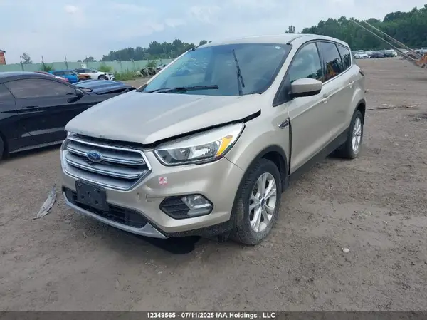 1FMCU0GD1HUD97180 2017 FORD ESCAPE - Image 2
