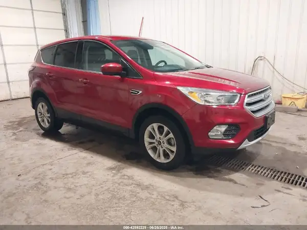 1FMCU0GD1HUE08730 2017 FORD ESCAPE - Image 1