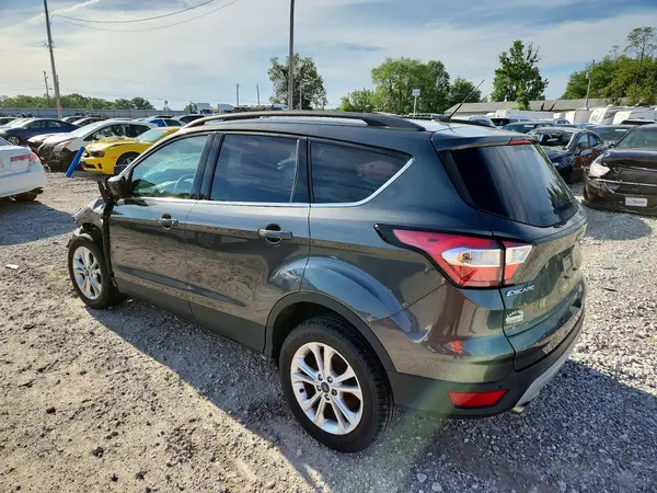 1FMCU0GD1HUE22742 2017 FORD ESCAPE - Image 2