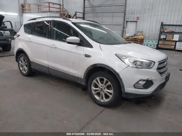 1FMCU0GD1HUE36513 2017 FORD ESCAPE - Image 1
