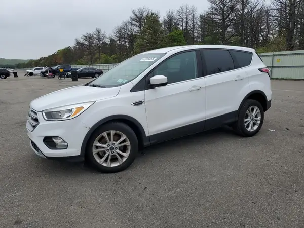1FMCU0GD1HUE40027 2017 FORD ESCAPE - Image 1