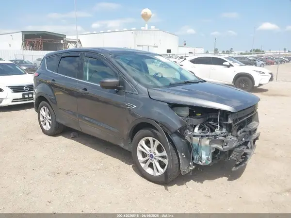 1FMCU0GD1HUE71410 2017 FORD ESCAPE - Image 1